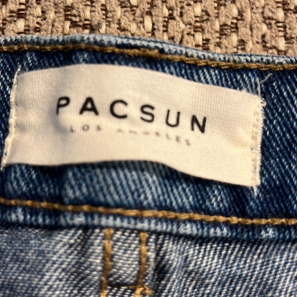 PAC Sun - Mom Short - Size 28 - Denim - Picture 4 of 5
